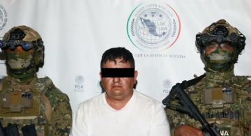 Trasladan a "El Jardinero" a la CDMX tras su detención en Nayarit; llega escoltado por la Marina