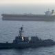 Militares de EU interceptan un buque con bandera de Irán en su bloqueo contra Teherán