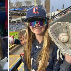 Aficionado arrebata una pelota de jonrón a una niña; el reportero de los Rays le regala otra y la pequeña se conmueve hasta el llanto
