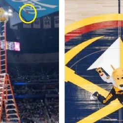 ¡Impresionante! Mascota de los Nuggets mete una canasta desde media cancha y en una escalera a cinco metros de altura