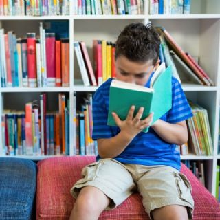 Autor ruso de libros infantiles sube 500% sus ventas tras de ser acusado de "inmoralidad"