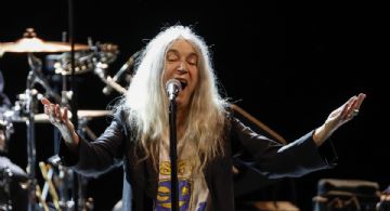 Patti Smith agradece inspiración de poetas y pintores españoles al ganar el Princesa de Asturias