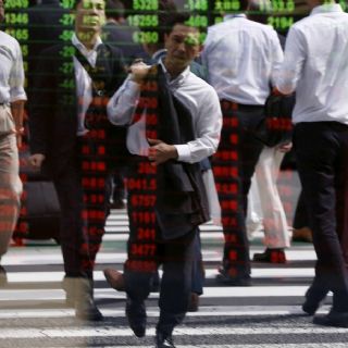 Bolsas de Asia abren en rojo ante incertidumbre por Ormuz; crudo se sitúa cerca de los 120 dólares