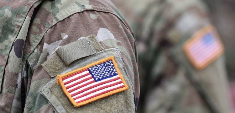 Trump podría retirar tropas de EU instaladas en Italia y España tras criticas contra la OTAN