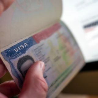 Gobierno de EU amplía la revisión de redes sociales para solicitantes mexicanos de visa