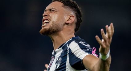 Lucas Ocampos, delantero del Monterrey, desaira a la afición de Rayados con un 'corte de manga' tras derrota ante San Luis