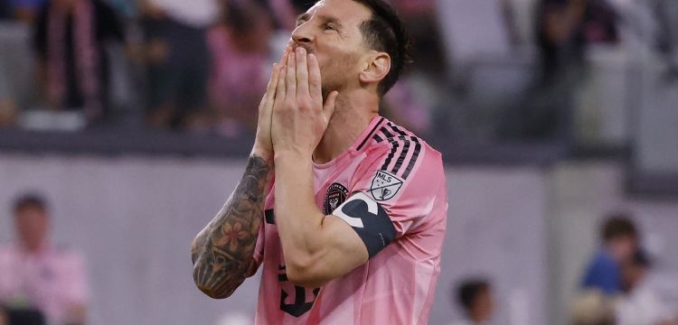Messi anota y el Inter Miami rescata agridulce empate en la inauguración de su nuevo estadio