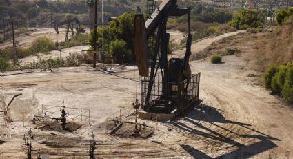 Petróleo de Texas se acerca a los 110 dólares por barril a horas de concluir ultimátum de Trump a Irán