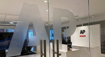 La agencia AP ofrece 120 "despidos voluntarios"; "coquetean con la IA", reclama el sindicato