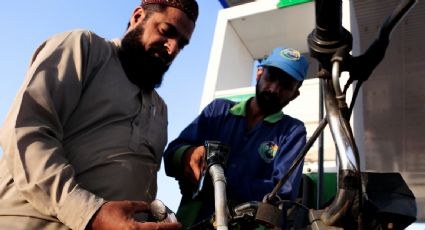 Protestan en Pakistán por el aumento de más del 40% en los precios del petróleo