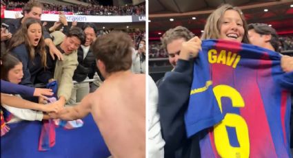 Gavi, jugador del Barcelona, le regala su playera a aficionada mexicana que viajó a Madrid para presenciar la victoria ante el Atlético