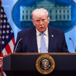 Trump anuncia un alto al fuego; da dos semanas más a Irán para reabrir el estrecho de Ormuz