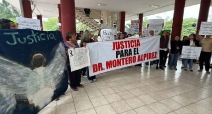 “Queremos vivir, no morir”: protestan por segundo día en Veracruz por el asesinato del exdirector de hospital