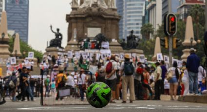 "México, campeón en desapariciones": buscadoras toman las calles a casi un mes del Mundial
