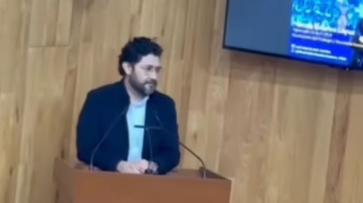 "Traidores": alumnos corren al secretario del Trabajo federal de una conferencia en la UNAM