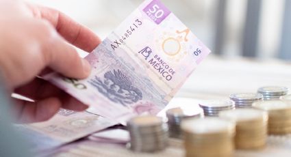 Bolsa cierra la semana con una pérdida del 2.69% y el peso queda en 17.34 unidades por dólar