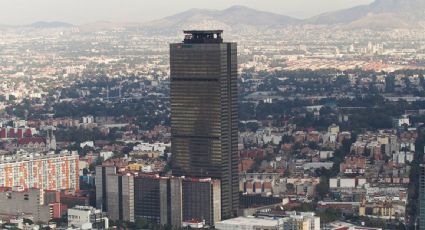 Padres de familia de Tabasco protestan en CDMX: exigen reubicar las escuelas cercanas a la refinería de Dos Bocas