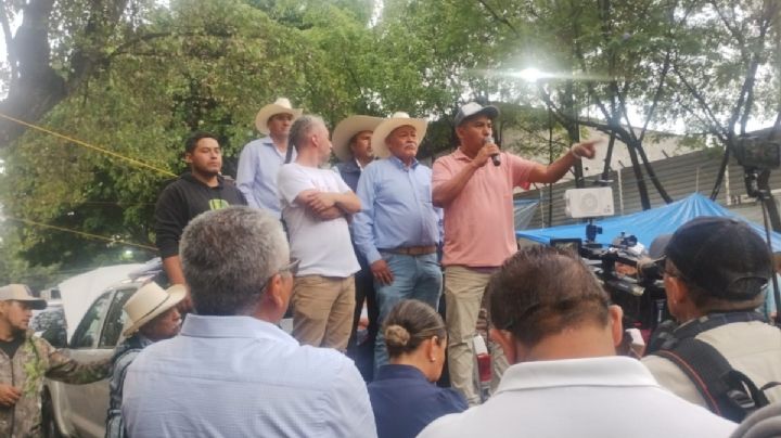 Entre reclamos y acusaciones por falta de respeto concluyen reuniones de agricultores y transportistas con el gobierno de Sheinbaum