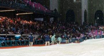 Se empaña la inauguración del Estadio Yu’va de beisbol en Oaxaca: suspenden el juego por lluvia y hay protestas por irregularidades