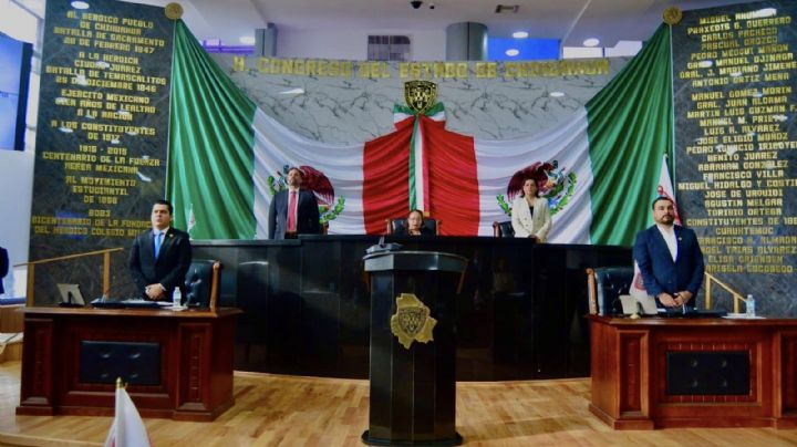 Diputados morenistas de Chihuahua presentan solicitud de juicio político en contra de la gobernadora