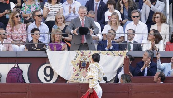 El torero mexicano Bruno Aloi brinda al rey Felipe VI la muerte del toro de su confirmación en Madrid: “Viva España y viva México”