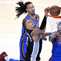 ¡Los Spurs hacen la hazaña! Eliminan al Campeón Thunder en Oklahoma City y avanzan a las Finales de la NBA ante los Knicks