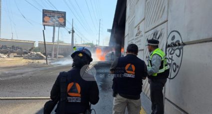 Pipa de combustible explota tras chocar con tren en carretera de Querétaro; hay un lesionado