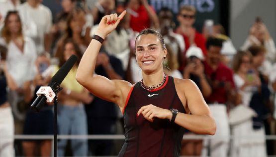 Sabalenka pone fin al ‘desfile de modas’ de Osaka al vencerla en Octavos de Final de Roland Garros: festeja con baile de ‘Thriller’