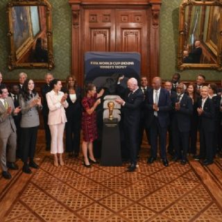 Sheinbaum da bievenida a Infantino y representantes de confederaciones a horas de iniciar el Mundial