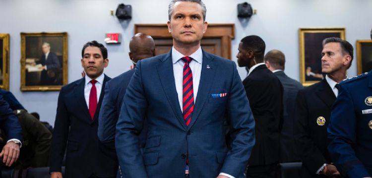 "Todas las opciones están sobre la mesa", asegura Hegseth sobre una posible captura de Díaz-Canel