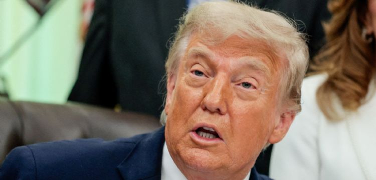 "EU atacará esta noche con gran dureza": Trump amenaza a Irán con apropiarse de su petróleo
