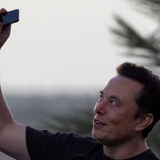 El primer billonario: Musk acumula una fortuna capaz de dar 122 dólares a cada habitante del planeta