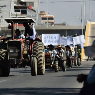 Movilizaciones en Bolivia: levantan bloqueos en algunas regiones, pero en otras los refuerzan