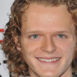 Dan 32 años de prisión a un actor que participó en "How I Met Your Mother" por intento de homicidio; trató de huir a México