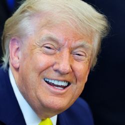 Trump promete acudir a un partido de los Knicks por el título; sería el primer presidente en funciones en asistir a las Finales de la NBA