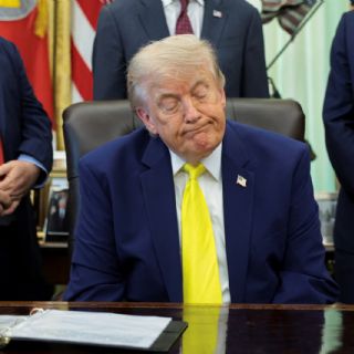 Trump cumplirá 80 años en medio de cuestionamientos sobre su estado de salud