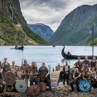 Seleccionados de Noruega posan como vikingos en su foto oficial para el Mundial 2026