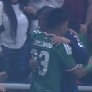 Javier Aguirre lleva a Gallardo a disculparse con el DT Paunovic tras tirarle un manotazo