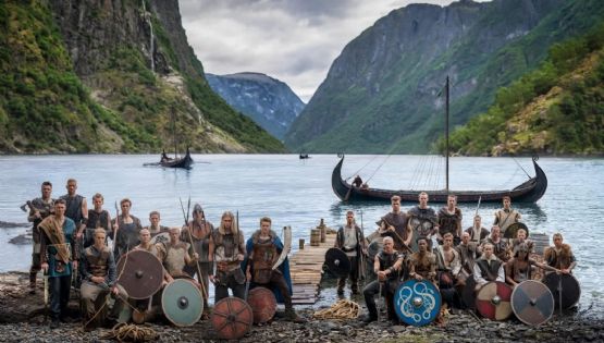 ¡A la conquista! Seleccionados de Noruega posan como vikingos en su foto oficial para el Mundial 2026