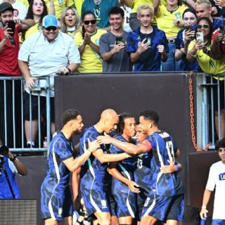 Brasil no convence pese a vencer a Egipto; Wesley sale llorando y podría perderse el Mundial