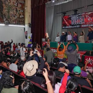 Gobierno de Sheinbaum lanza “exhorto para concluir protesta” a los maestros de la CNTE