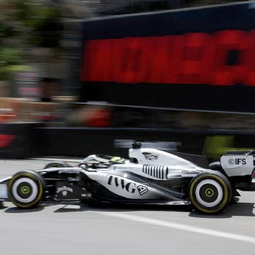 Checo termina 10 en el GP de Mónaco y suma su primer punto en Cadillac, pero está bajo investigación