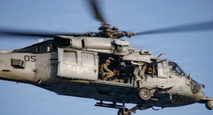 Ejército de EU utiliza un dron marítimo para rescatar a dos soldados tras la caída de un helicóptero por un ataque iraní